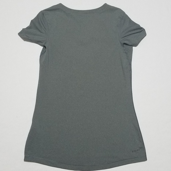 Nike Pro Women's Athletic Top T Shirt Medium Tee - Picture 6 of 6